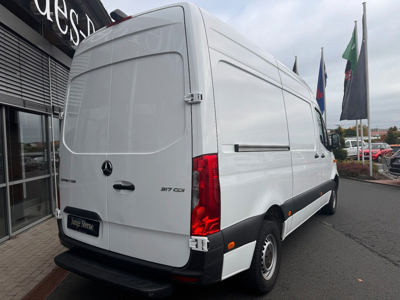 Mercedes-Benz Sprinter 317 CDI 3665 Klima 360 Schwing SHZ - Van panel: gambar 4 Mercedes-Benz Sprinter 317 CDI 3665 Klima 360 Schwing SHZ - Van panel: gambar 4