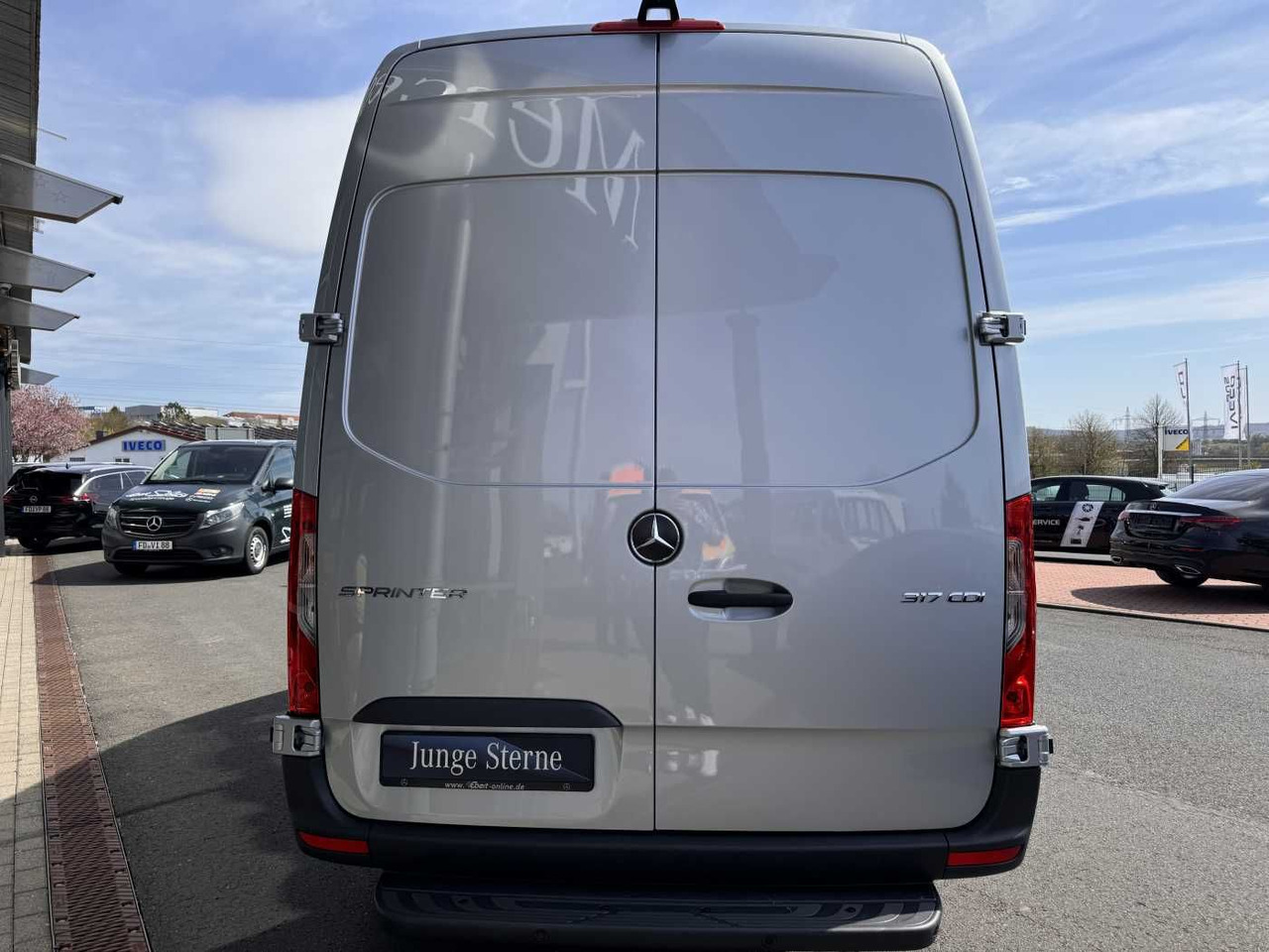 Mercedes-Benz Sprinter 317 CDI 3665 Klima Kamera MBUX Schwing - Van panel: gambar 5 Mercedes-Benz Sprinter 317 CDI 3665 Klima Kamera MBUX Schwing - Van panel: gambar 5