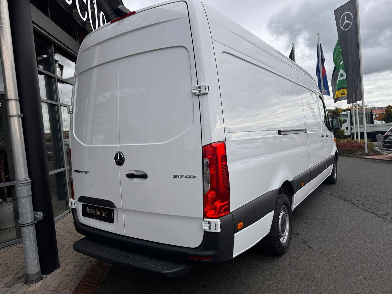 Mercedes-Benz Sprinter 317 CDI 4325 Klima 360 Schwing SHZ - Van panel: gambar 4 Mercedes-Benz Sprinter 317 CDI 4325 Klima 360 Schwing SHZ - Van panel: gambar 4
