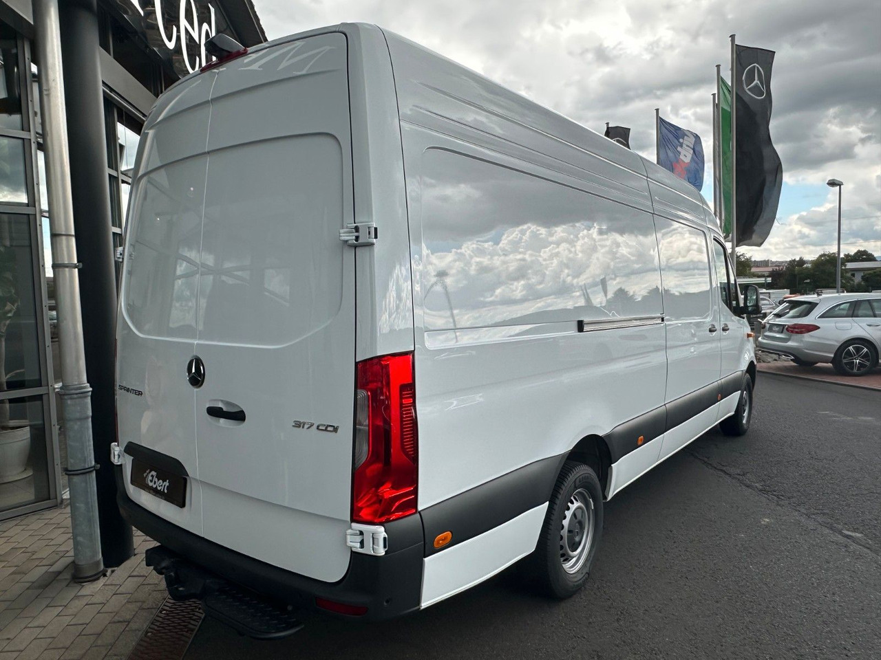 Mercedes-Benz Sprinter 317 CDI 9G 4325 Klima Kamera SHZ AHK - Van panel: gambar 4 Mercedes-Benz Sprinter 317 CDI 9G 4325 Klima Kamera SHZ AHK - Van panel: gambar 4