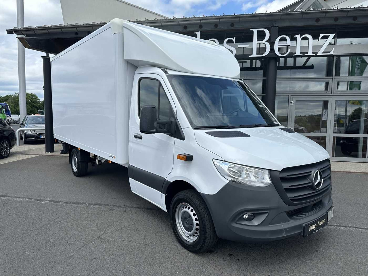 Mercedes-Benz Sprinter 317 CDI Koffer Dachspoiler Kamera - Van box: gambar 1 Mercedes-Benz Sprinter 317 CDI Koffer Dachspoiler Kamera - Van box: gambar 1