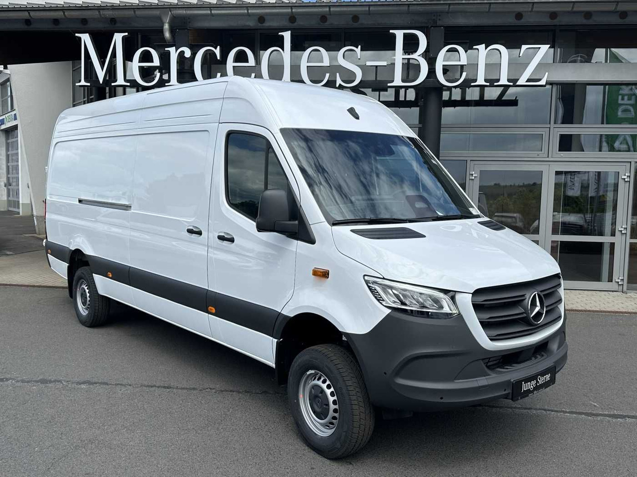 Mercedes-Benz Sprinter 319 CDI 4x4 4325 Kamera LED SHZ MBUX - Van panel: gambar 1 Mercedes-Benz Sprinter 319 CDI 4x4 4325 Kamera LED SHZ MBUX - Van panel: gambar 1