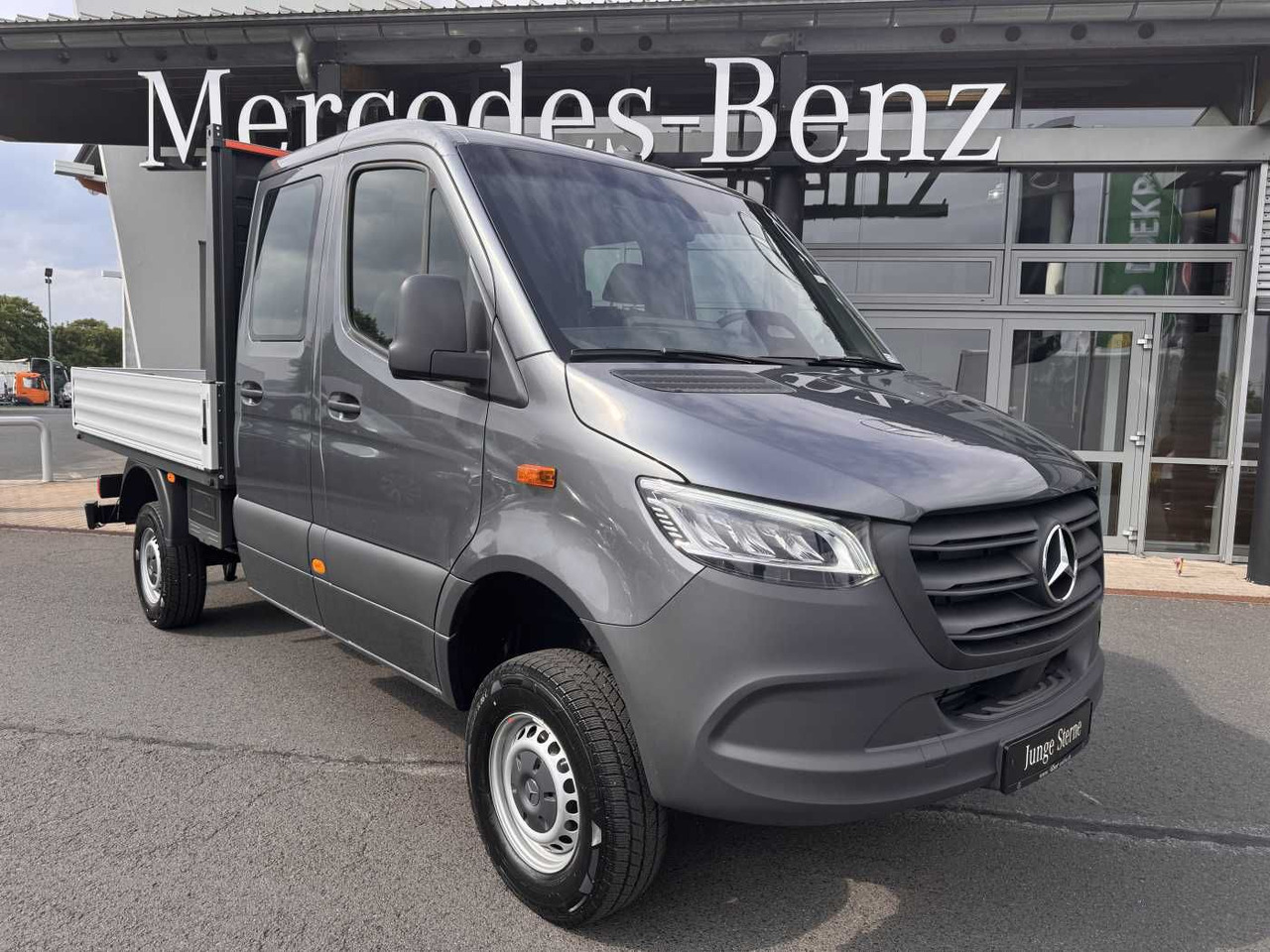Mercedes-Benz Sprinter 319 CDI 4x4 DoKa AHK3,5 Klima Kamera - Van flatbed, Van kombi: gambar 1 Mercedes-Benz Sprinter 319 CDI 4x4 DoKa AHK3,5 Klima Kamera - Van flatbed, Van kombi: gambar 1