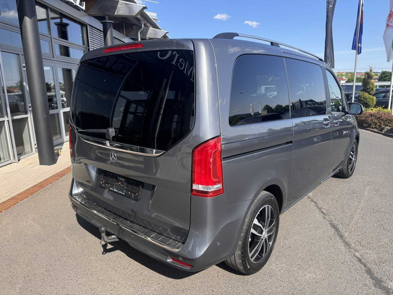 Mercedes-Benz V 220 d EDITION Liege-Paket AHK2,5 LED DAB MBUX - Mobil: gambar 4 Mercedes-Benz V 220 d EDITION Liege-Paket AHK2,5 LED DAB MBUX - Mobil: gambar 4