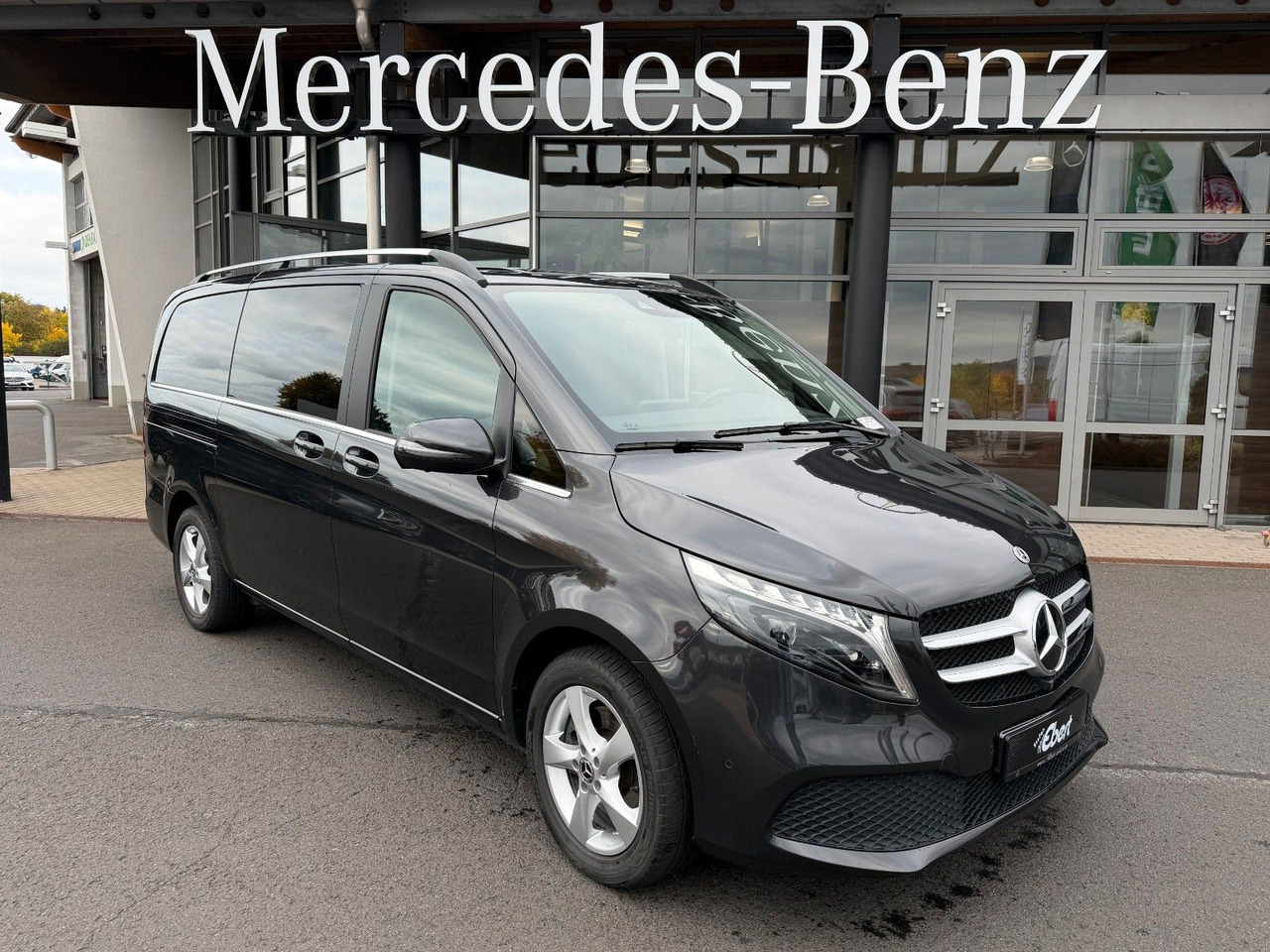 Mercedes-Benz V 250 AVANTGARDE ED AHK Tisch 6Sitze - Van penumpang: gambar 1 Mercedes-Benz V 250 AVANTGARDE ED AHK Tisch 6Sitze - Van penumpang: gambar 1