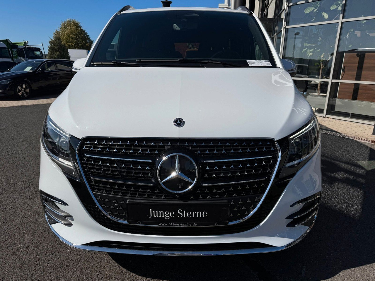 Mercedes-Benz V 300 d 4MATIC EXCLUSIVE AMG Tische AHK2,5to - Station wagon: gambar 2 Mercedes-Benz V 300 d 4MATIC EXCLUSIVE AMG Tische AHK2,5to - Station wagon: gambar 2