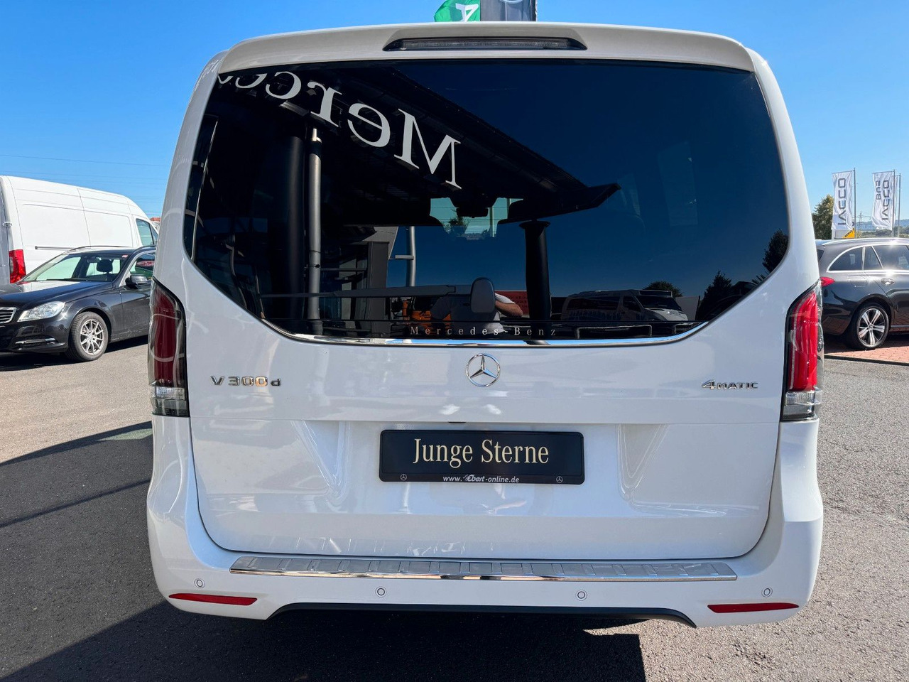 Mercedes-Benz V 300 d 4MATIC EXCLUSIVE AMG Tische AHK2,5to - Station wagon: gambar 5 Mercedes-Benz V 300 d 4MATIC EXCLUSIVE AMG Tische AHK2,5to - Station wagon: gambar 5