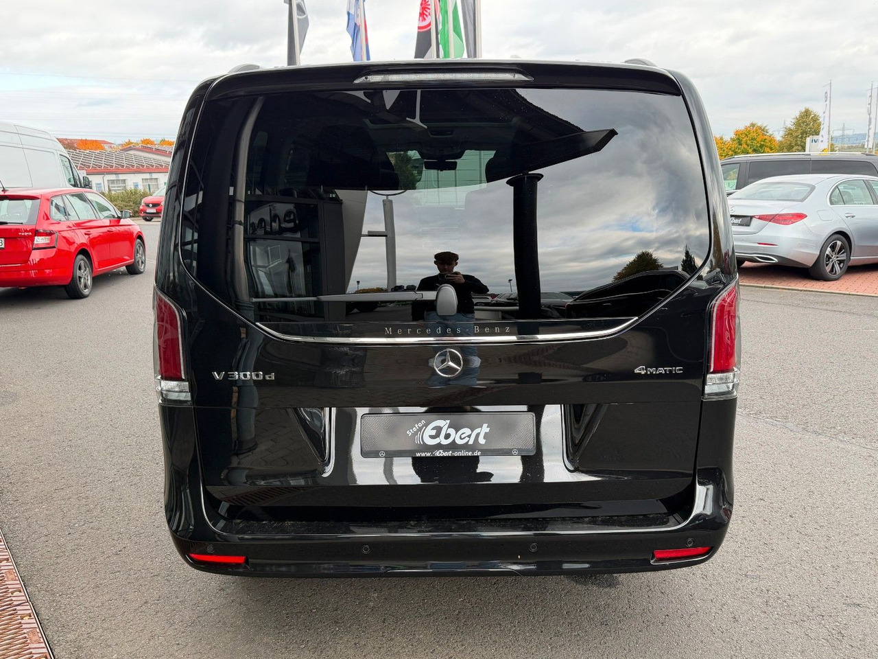 Mercedes-Benz V 300 d 4MATIC EXCLUSIVE Luxus-Sitze AHK2,5to - Van penumpang: gambar 5 Mercedes-Benz V 300 d 4MATIC EXCLUSIVE Luxus-Sitze AHK2,5to - Van penumpang: gambar 5