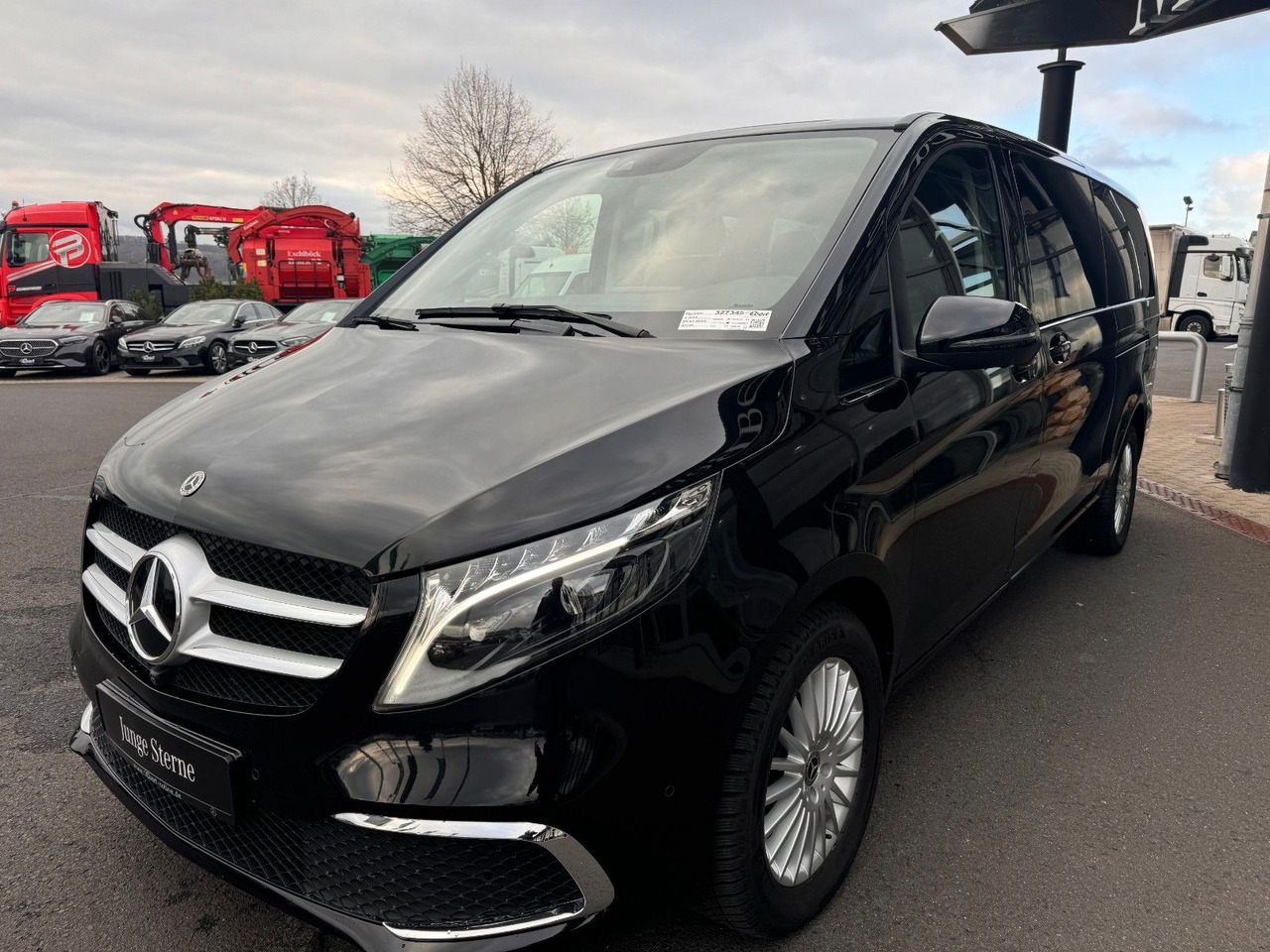 Mercedes-Benz V 300 d AVA Extralang 4MATIC AHK Stdh DISTRONIC - Station wagon: gambar 3 Mercedes-Benz V 300 d AVA Extralang 4MATIC AHK Stdh DISTRONIC - Station wagon: gambar 3