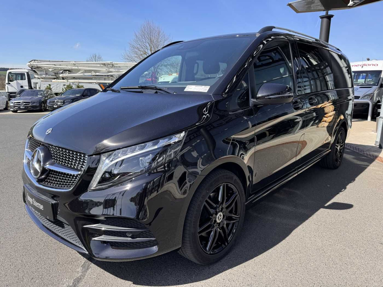 Mercedes-Benz V 300 d EDITION AMG 4MATIC Tisch AHK elektr Tür - Van penumpang: gambar 3 Mercedes-Benz V 300 d EDITION AMG 4MATIC Tisch AHK elektr Tür - Van penumpang: gambar 3