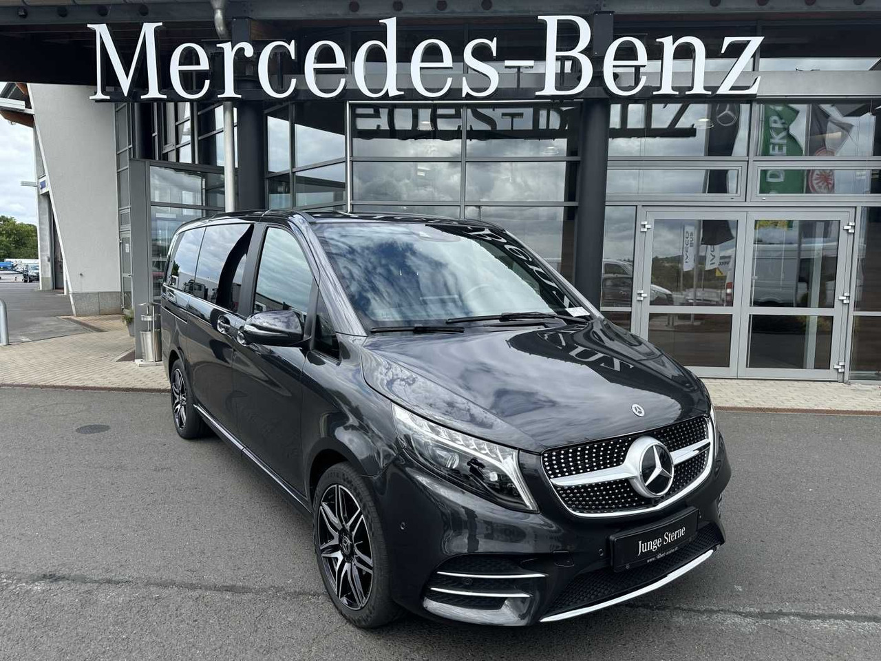 Mercedes-Benz V 300 d EDITION AMG AHK Tisch Leder ILS 7Sitze - Mobil: gambar 1 Mercedes-Benz V 300 d EDITION AMG AHK Tisch Leder ILS 7Sitze - Mobil: gambar 1
