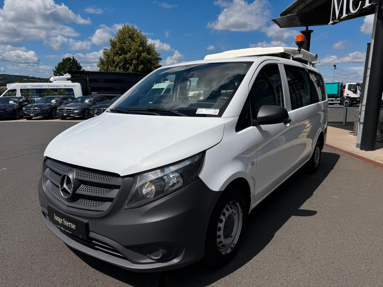 Mercedes-Benz Vito 111 CDI Tourer Begleitfahrzeug BF3+ / WVZ - Van penumpang: gambar 4 Mercedes-Benz Vito 111 CDI Tourer Begleitfahrzeug BF3+ / WVZ - Van penumpang: gambar 4