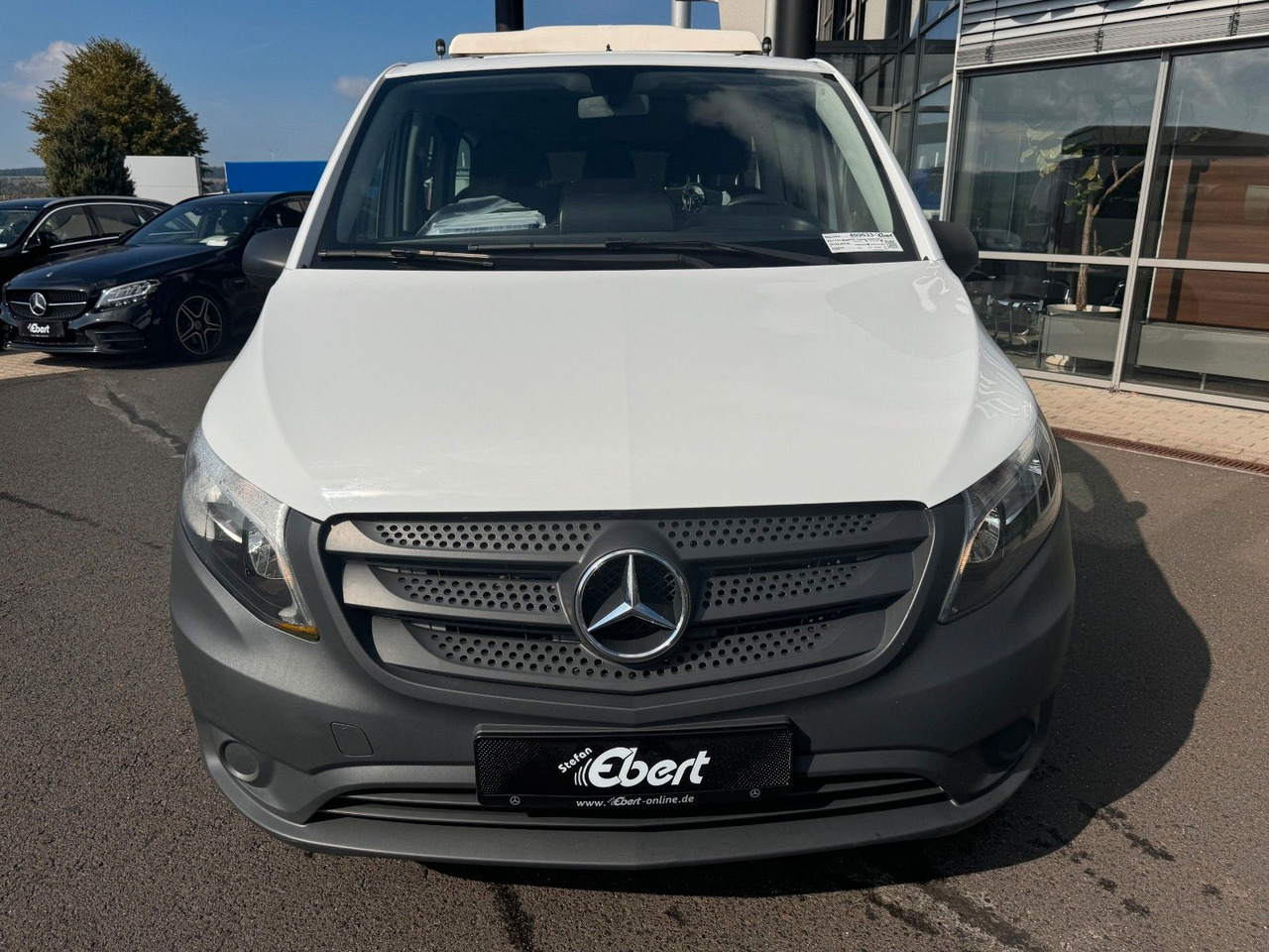 Mercedes-Benz Vito 111 CDI Tourer Begleitfahrzeug BF3+ / WVZ - Van kecil: gambar 2 Mercedes-Benz Vito 111 CDI Tourer Begleitfahrzeug BF3+ / WVZ - Van kecil: gambar 2