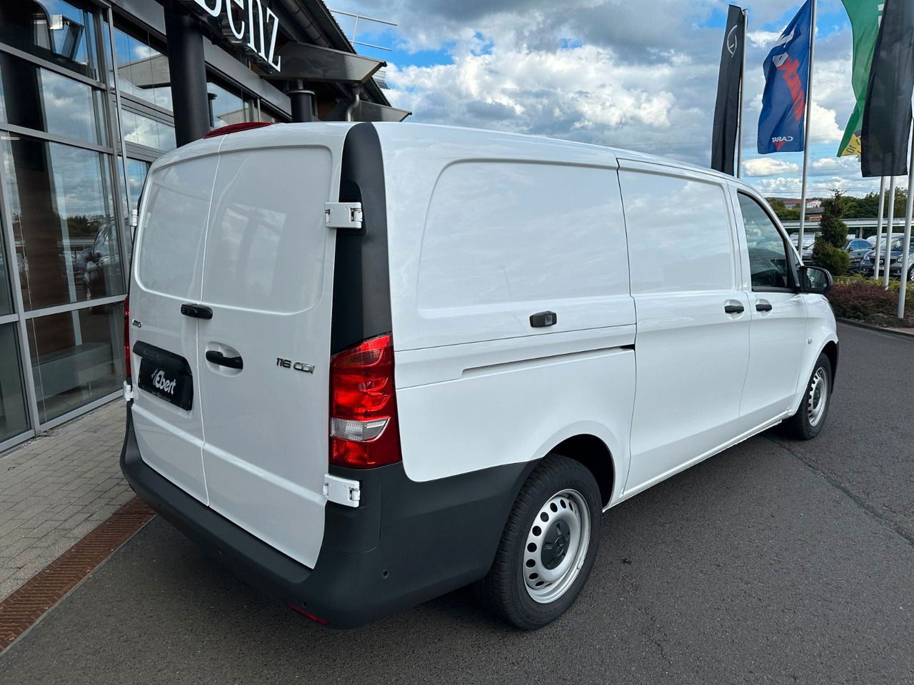Mercedes-Benz Vito 116 CDI Klima Kamera Audio40 SHZ - Van kecil: gambar 4 Mercedes-Benz Vito 116 CDI Klima Kamera Audio40 SHZ - Van kecil: gambar 4