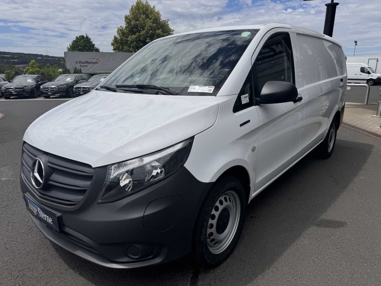 Mercedes-Benz eVito 112 Klima Kamera Navi SHZ Tempomat - Van kecil, Van listrik: gambar 3 Mercedes-Benz eVito 112 Klima Kamera Navi SHZ Tempomat - Van kecil, Van listrik: gambar 3