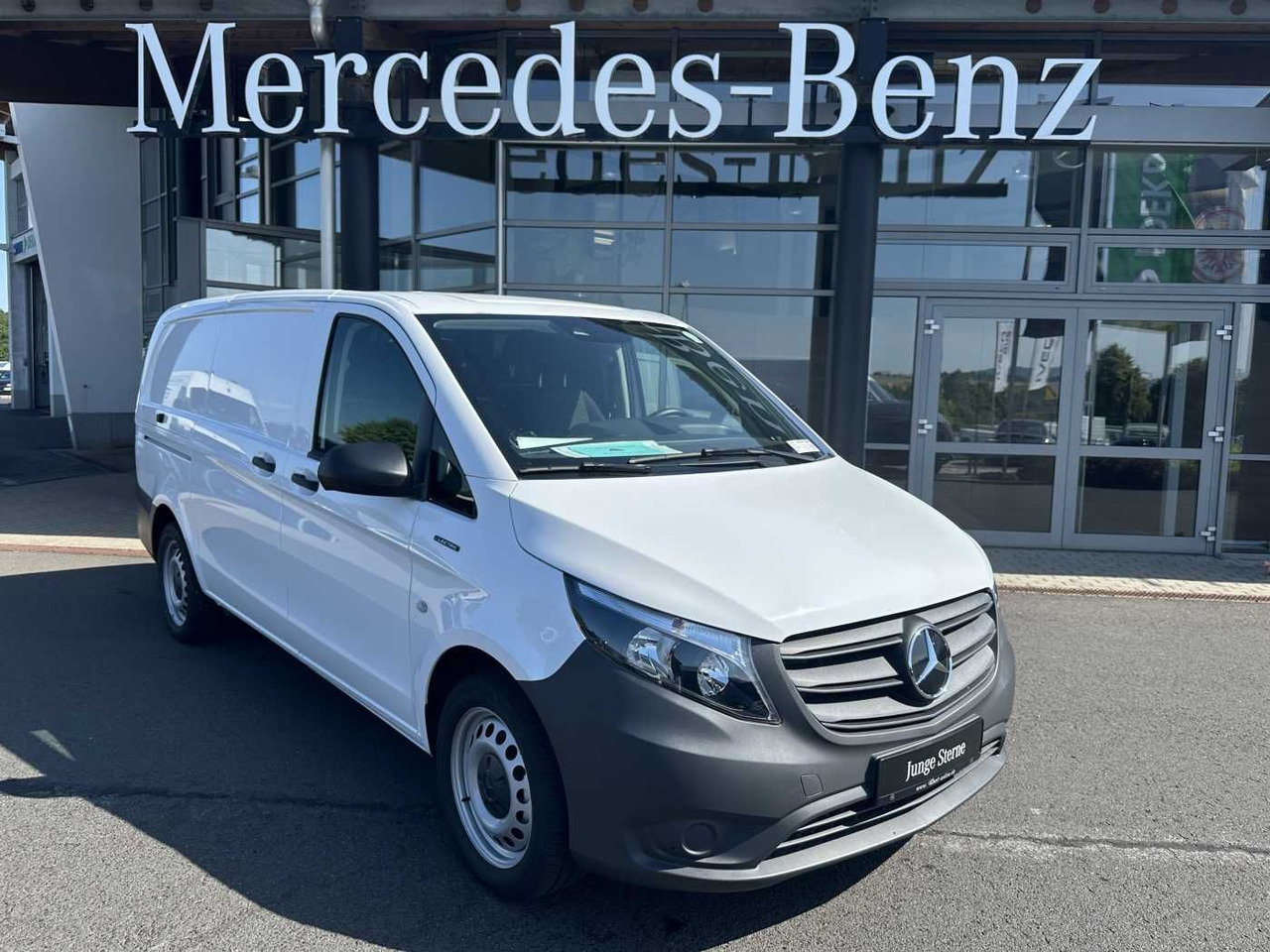 Mercedes-Benz eVito 112 Klima Kamera Navi SHZ Tempomat - Van kecil, Van listrik: gambar 1 Mercedes-Benz eVito 112 Klima Kamera Navi SHZ Tempomat - Van kecil, Van listrik: gambar 1