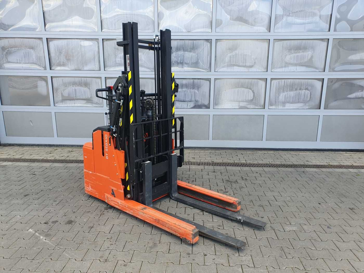 Toyota RWE 120 / Schubmaststapler / Duplex:2.9m / 257h! - Peralatan lainnya: gambar 2 Toyota RWE 120 / Schubmaststapler / Duplex:2.9m / 257h! - Peralatan lainnya: gambar 2