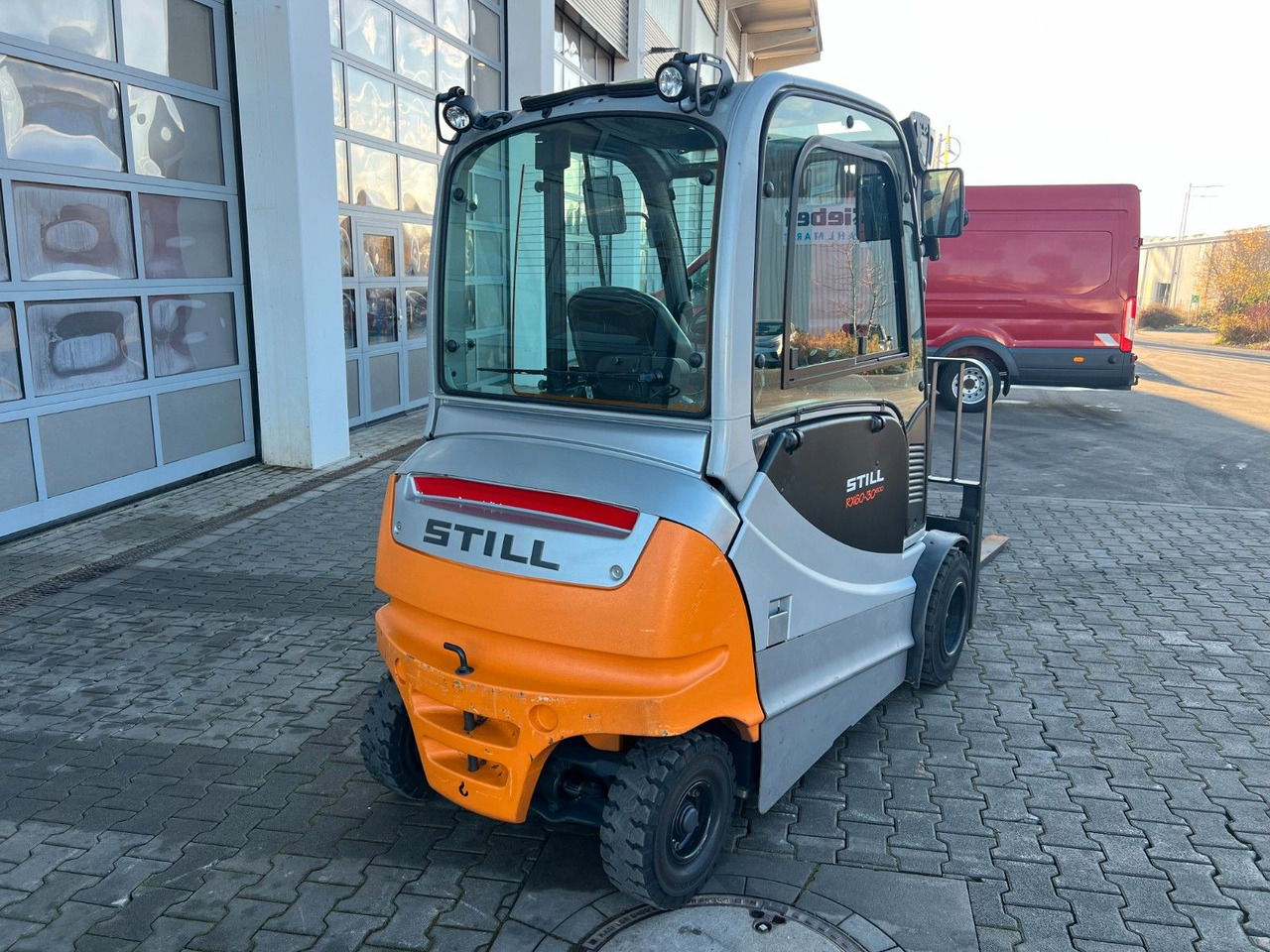 Still RX60-30L/600 / 2025 / 3.957 h / 4.6m / SS - Forklift listrik: gambar 5 Still RX60-30L/600 / 2025 / 3.957 h / 4.6m / SS - Forklift listrik: gambar 5