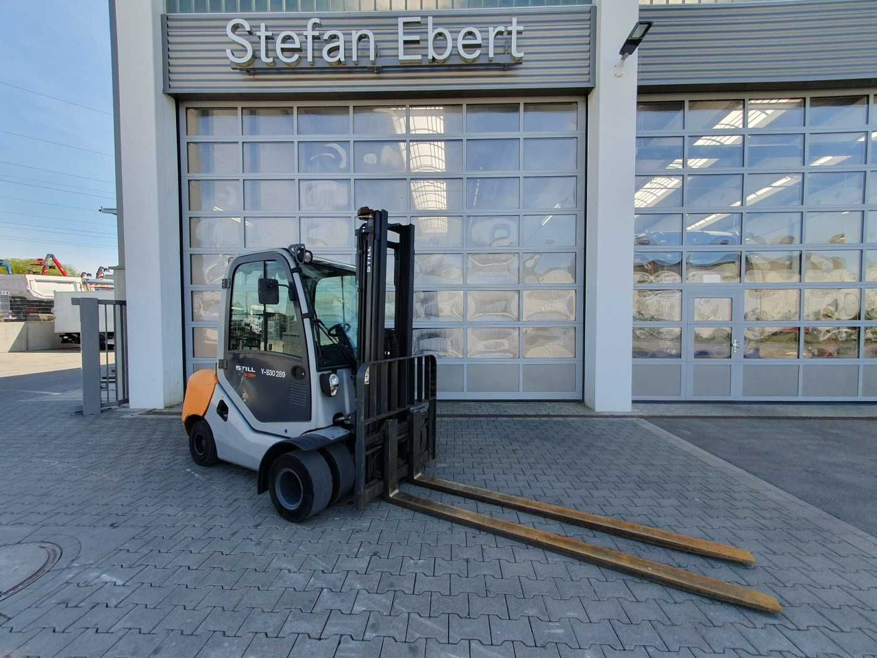 Still RX70-35 / Duplex: 3.50m! / 9.214h / SS - Forklift diesel: gambar 1 Still RX70-35 / Duplex: 3.50m! / 9.214h / SS - Forklift diesel: gambar 1