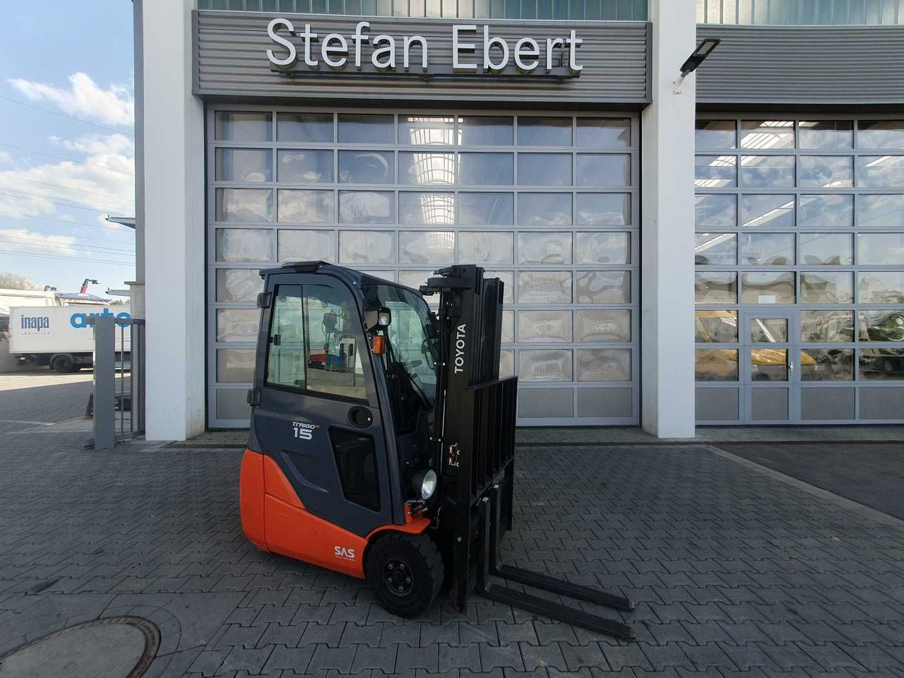 Toyota 8FBET15 / Triplex: 4.30m / nur 3.412h! / 2022 - Forklift listrik: gambar 1 Toyota 8FBET15 / Triplex: 4.30m / nur 3.412h! / 2022 - Forklift listrik: gambar 1