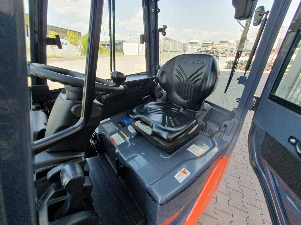 Forklift listrik Toyota 8FBET15 / Triplex: 4.30m / nur 3.412h! / 2022: gambar 13
