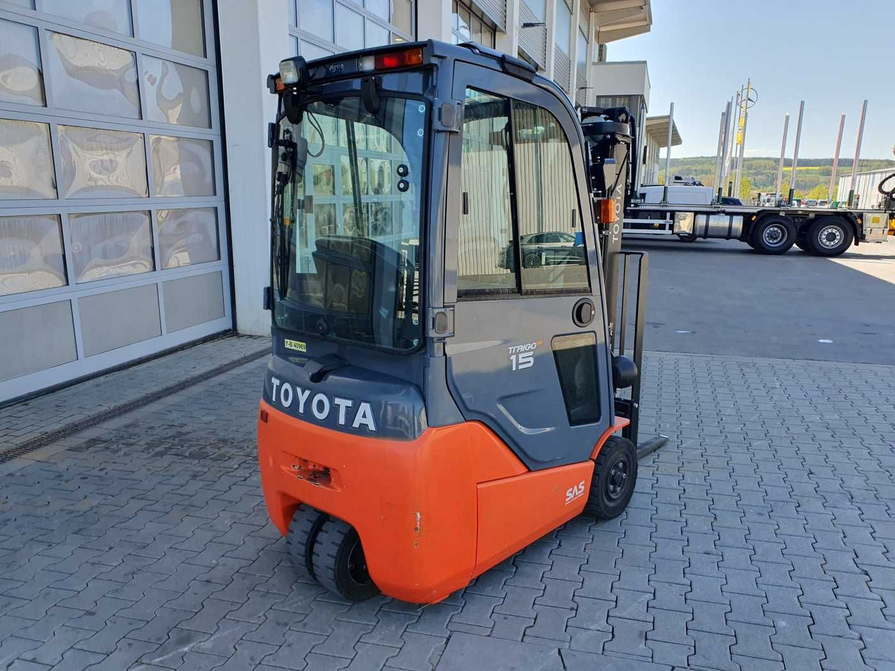 Toyota 8FBET15 / Triplex: 4.30m / nur 3.489h! / 2022 - Forklift listrik: gambar 3 Toyota 8FBET15 / Triplex: 4.30m / nur 3.489h! / 2022 - Forklift listrik: gambar 3