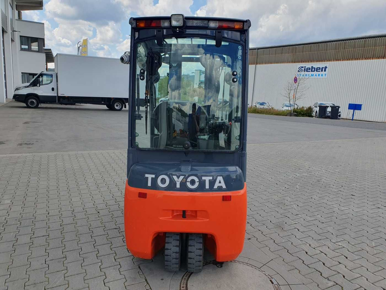 Toyota 8FBET15 / Triplex: 4.30m / nur 393h! / SS - Forklift listrik: gambar 5 Toyota 8FBET15 / Triplex: 4.30m / nur 393h! / SS - Forklift listrik: gambar 5