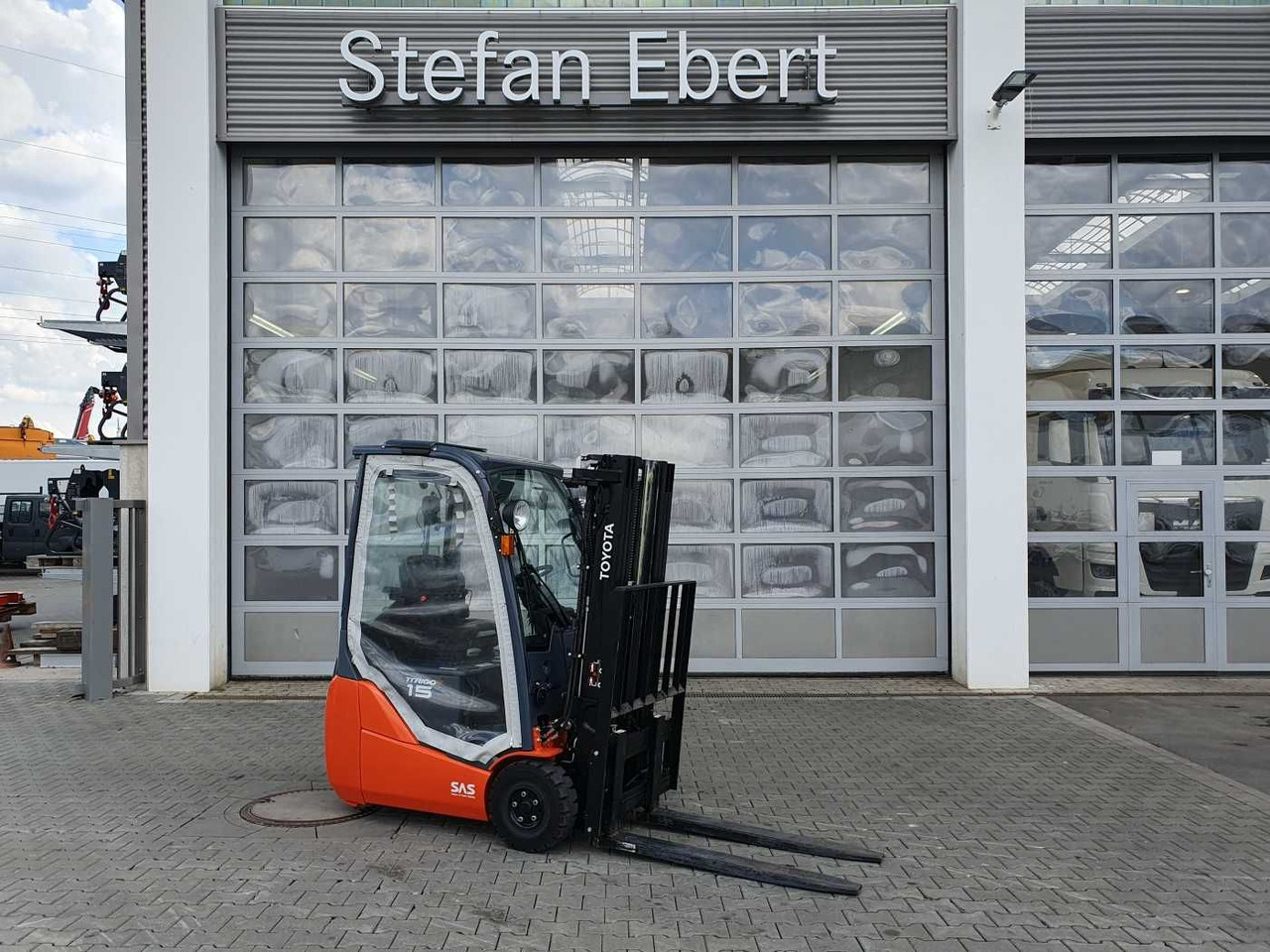 Toyota 8FBET15 / Triplex: 4.30m / nur 393h! / SS - Forklift listrik: gambar 1 Toyota 8FBET15 / Triplex: 4.30m / nur 393h! / SS - Forklift listrik: gambar 1