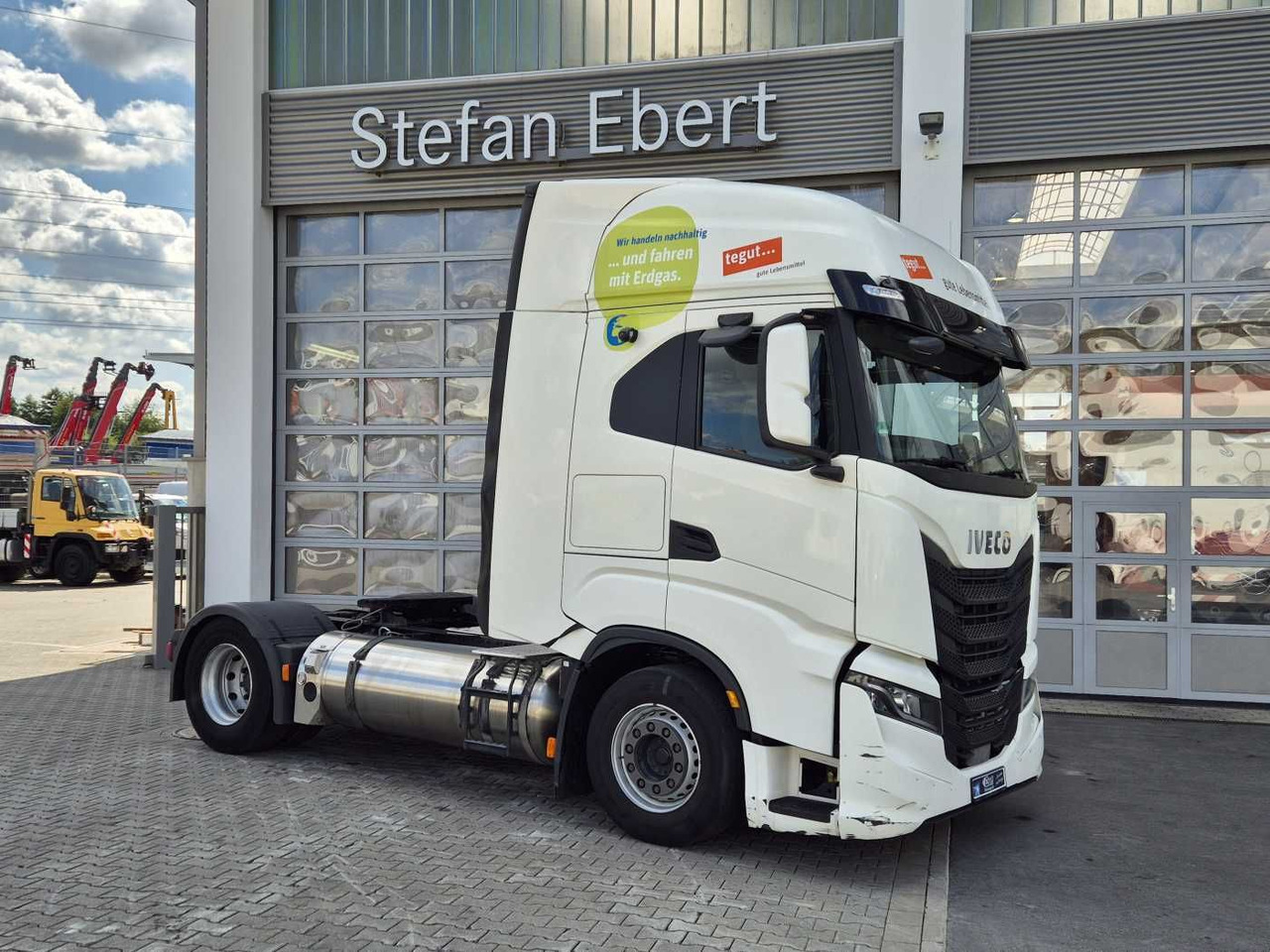 Iveco S-Way AS440S46 NG Intarder Abbiegeassistent - Tractor head: gambar 3 Iveco S-Way AS440S46 NG Intarder Abbiegeassistent - Tractor head: gambar 3