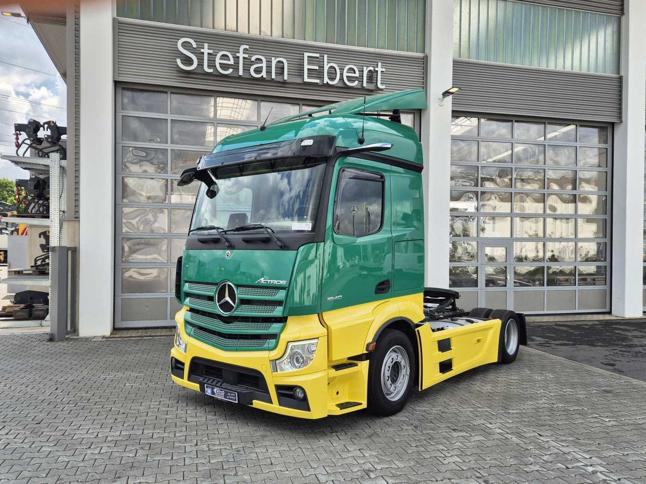 Mercedes-Benz Actros 1840 LSnRL Retarder Hubsattelplatte Xenon - Tractor head: gambar 1 Mercedes-Benz Actros 1840 LSnRL Retarder Hubsattelplatte Xenon - Tractor head: gambar 1