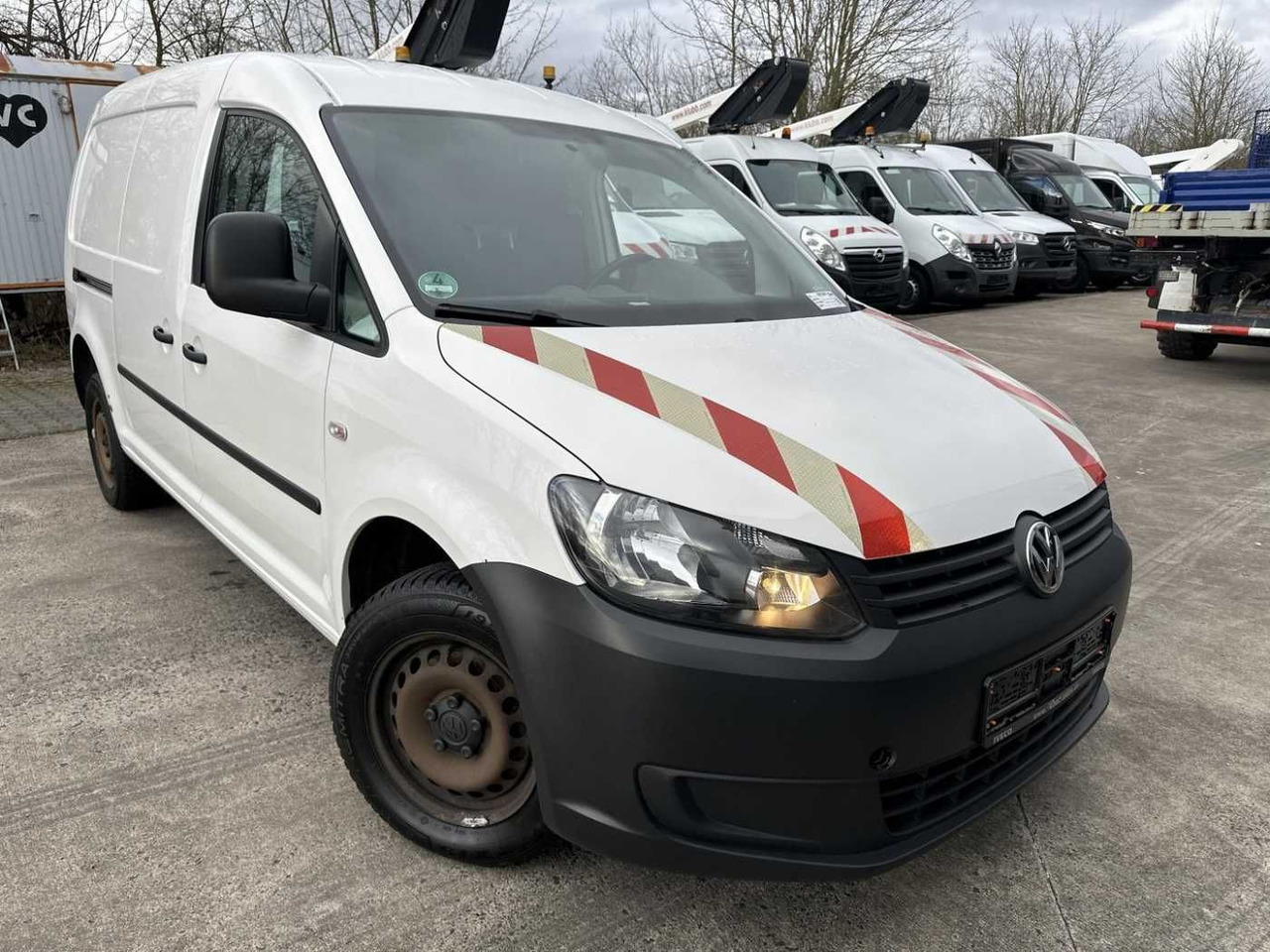 Volkswagen VW Caddy 2.0 TDI 4Motion Maxi Kasten Regal - Van panel: gambar 2 Volkswagen VW Caddy 2.0 TDI 4Motion Maxi Kasten Regal - Van panel: gambar 2