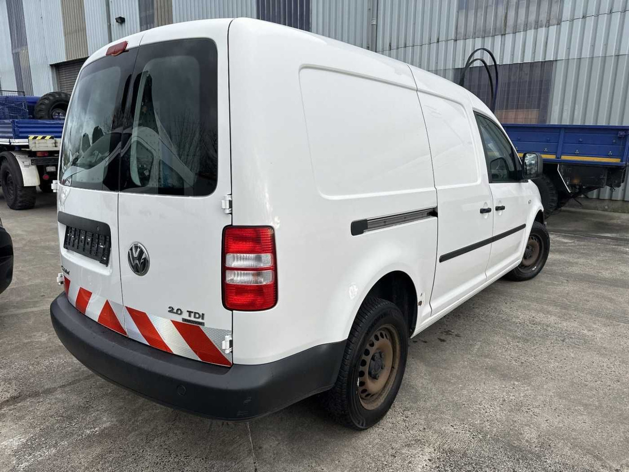 Volkswagen VW Caddy 2.0 TDI 4Motion Maxi Kasten Regal - Van panel: gambar 4 Volkswagen VW Caddy 2.0 TDI 4Motion Maxi Kasten Regal - Van panel: gambar 4