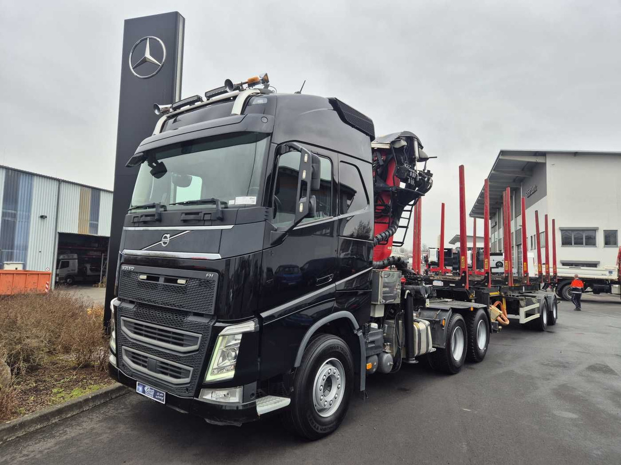 Volvo FH 540 6x4 Palfinger S260Z96 Doll Teleskop-Langh - Truk logging: gambar 2 Volvo FH 540 6x4 Palfinger S260Z96 Doll Teleskop-Langh - Truk logging: gambar 2