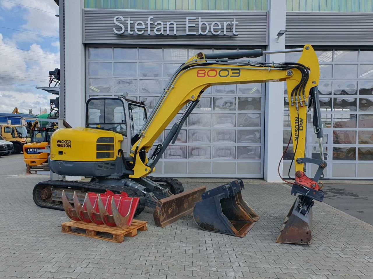 Wacker 8003 / MS08 / nur 4.035h / 2014 / Löffelpaket - Ekskavator perayap: gambar 1 Wacker 8003 / MS08 / nur 4.035h / 2014 / Löffelpaket - Ekskavator perayap: gambar 1