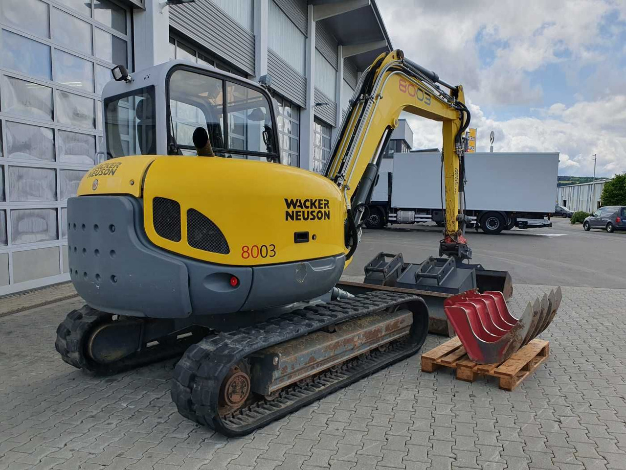 Wacker 8003 / MS08 / nur 4.035h / 2014 / Löffelpaket - Ekskavator perayap: gambar 4 Wacker 8003 / MS08 / nur 4.035h / 2014 / Löffelpaket - Ekskavator perayap: gambar 4