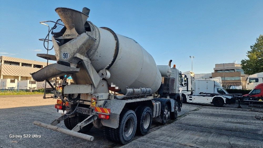Volvo FMX 410 - Truk pengaduk beton: gambar 3 Volvo FMX 410 - Truk pengaduk beton: gambar 3