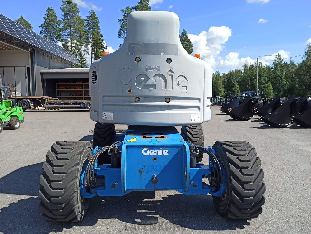 Boom artikulasi Genie Z-60/34J RT 4x4 Kuukulkija: gambar 7