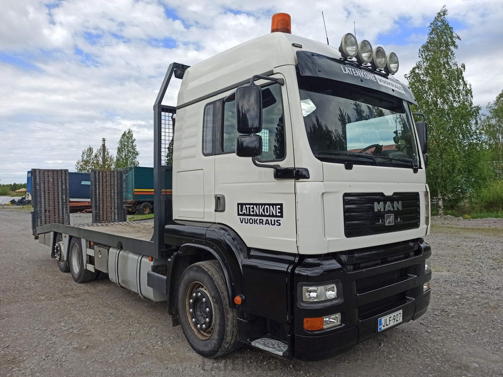 MAN TGA 6x2 koneenkuljetusauto - Truk pengangkut mobil: gambar 1 MAN TGA 6x2 koneenkuljetusauto - Truk pengangkut mobil: gambar 1