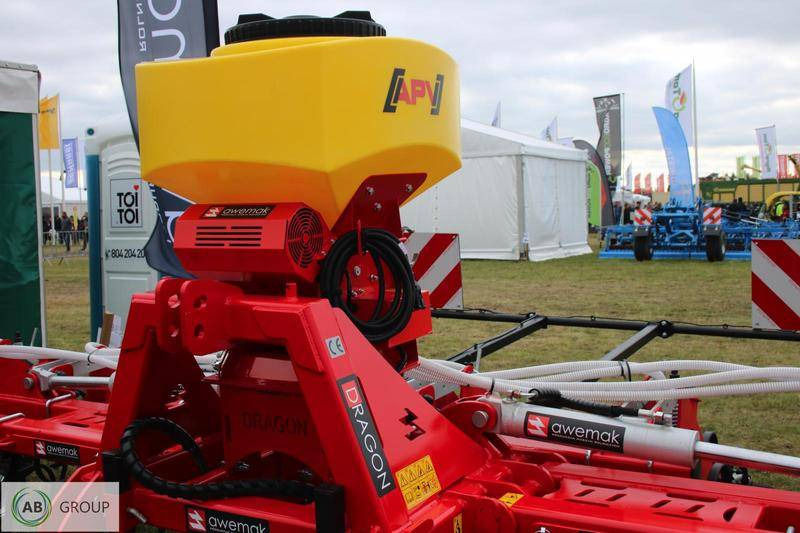 Awemak DRAGON TP 9 hydraulic folding inter-row cultivator - Menggabungkan bor benih: gambar 4 Awemak DRAGON TP 9 hydraulic folding inter-row cultivator - Menggabungkan bor benih: gambar 4