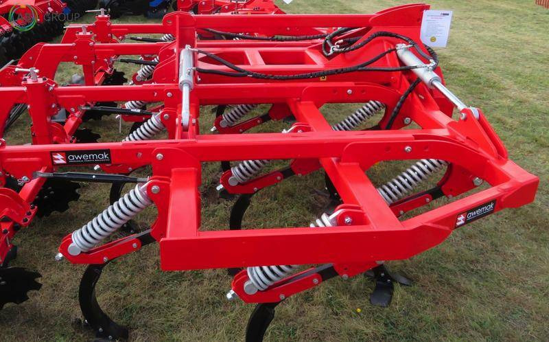 Awemak hydraulic foldable no-till cultivator Matador M42, 4.2 m - Petani: gambar 4 Awemak hydraulic foldable no-till cultivator Matador M42, 4.2 m - Petani: gambar 4