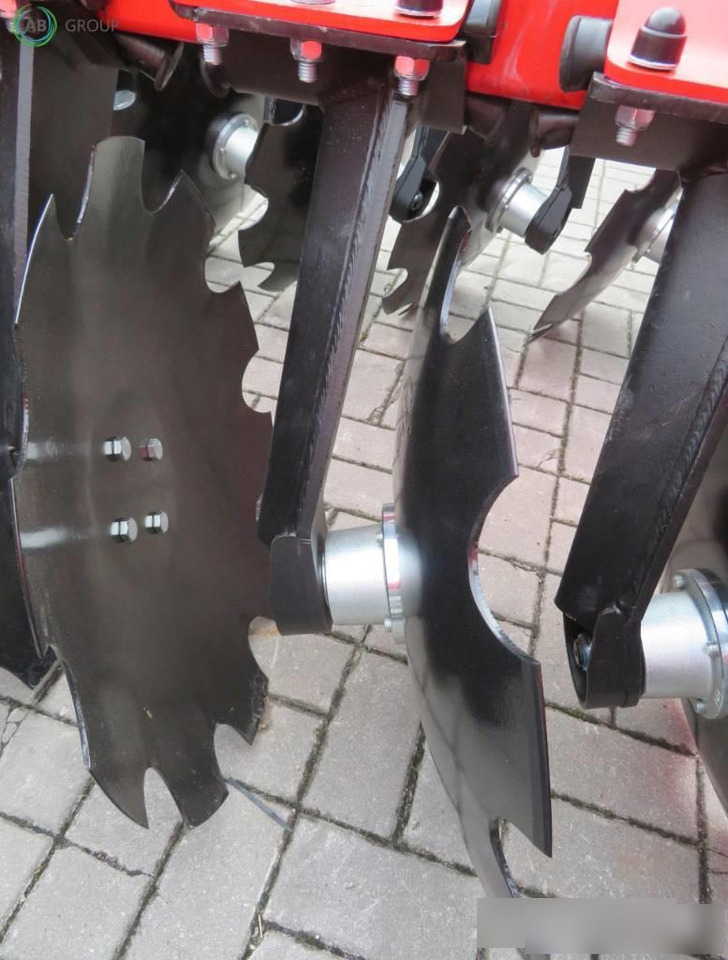Awemak hydraulic folding disc harrow Ozyrys BTH40, 4 m - Garu cakram: gambar 5 Awemak hydraulic folding disc harrow Ozyrys BTH40, 4 m - Garu cakram: gambar 5