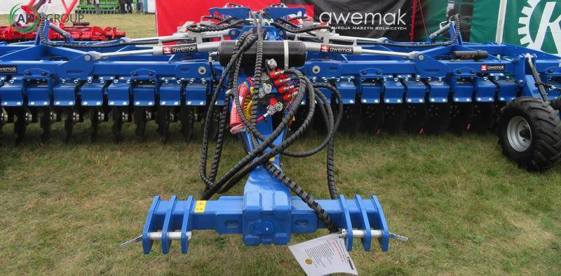 Awemak hydraulically folding heavy disc harrow Goliath CBTHD60, 6 m - Garu cakram: gambar 4 Awemak hydraulically folding heavy disc harrow Goliath CBTHD60, 6 m - Garu cakram: gambar 4