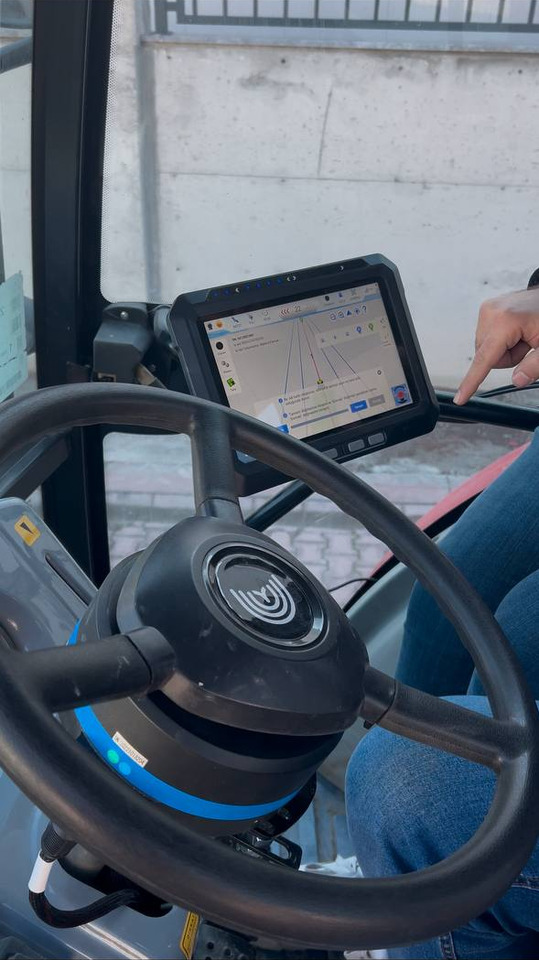 DOKEN AF305 ? Profesjonalna Nawigacja Rolnicza RTK 2,5 cm - Sistem navigasi untuk Peralatan pertanian: gambar 2 DOKEN AF305 ? Profesjonalna Nawigacja Rolnicza RTK 2,5 cm - Sistem navigasi untuk Peralatan pertanian: gambar 2