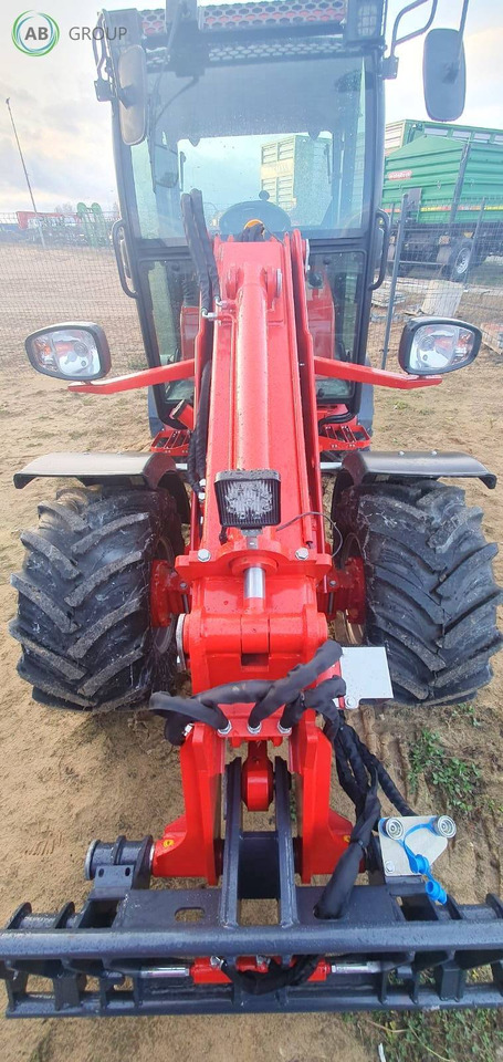 Fimaks telescopic loader FMLT 60 - Pemuat ringkas: gambar 3 Fimaks telescopic loader FMLT 60 - Pemuat ringkas: gambar 3