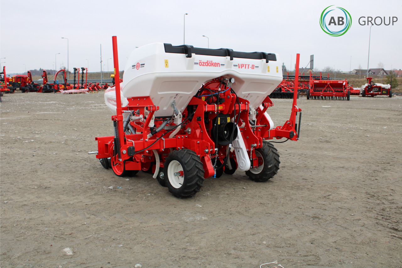Four-row pneumatic precision seeder with depth fertilization Ozdoken VPTT - Penabur presisi: gambar 1 Four-row pneumatic precision seeder with depth fertilization Ozdoken VPTT - Penabur presisi: gambar 1