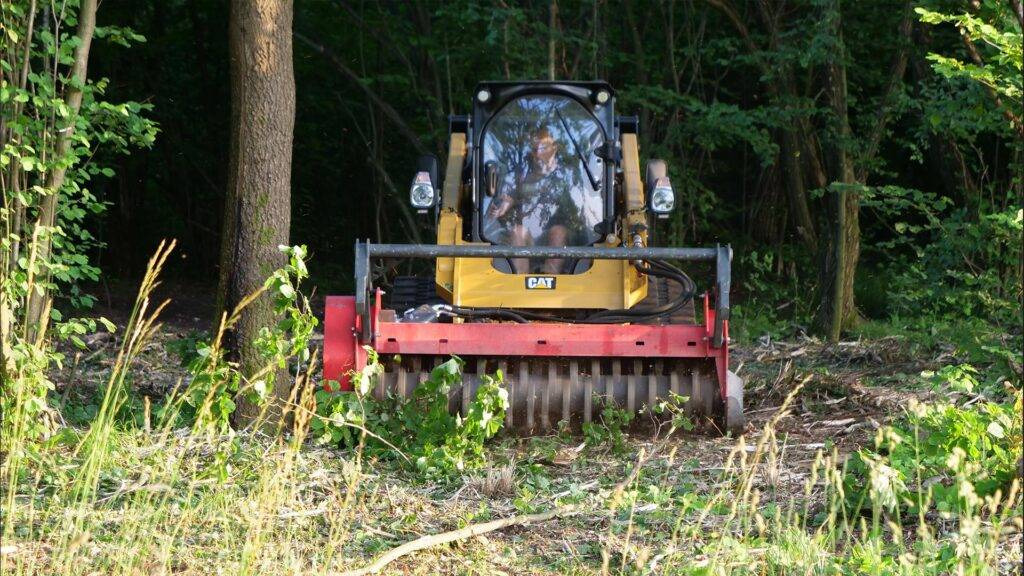 Kovaco 1.65 forestry mulcher for skid loaders - Mulcher kehutanan: gambar 3 Kovaco 1.65 forestry mulcher for skid loaders - Mulcher kehutanan: gambar 3