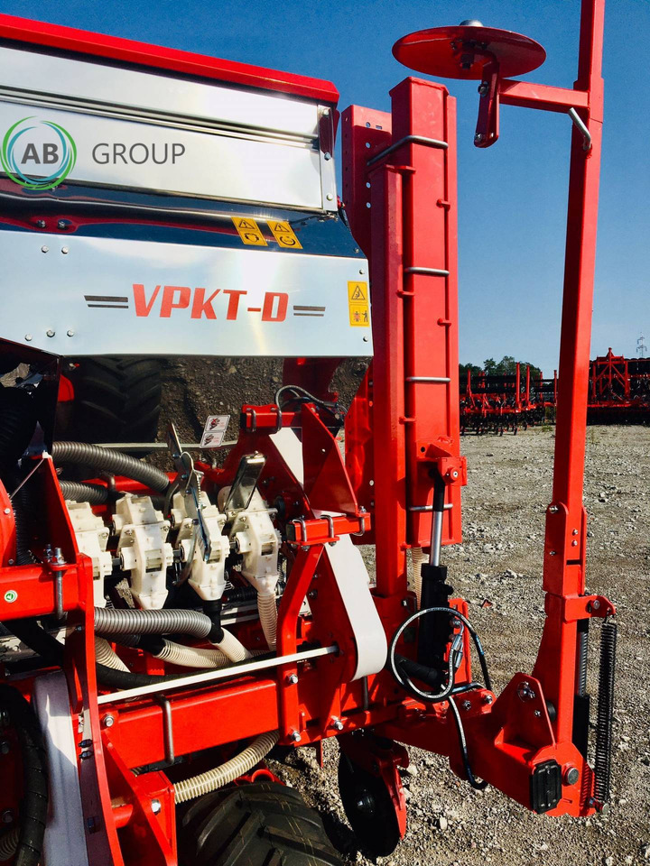Ozdoken VPKT-DG8 eight-row pneumatic precision seeder with depth fertilization - Penabur presisi: gambar 3 Ozdoken VPKT-DG8 eight-row pneumatic precision seeder with depth fertilization - Penabur presisi: gambar 3