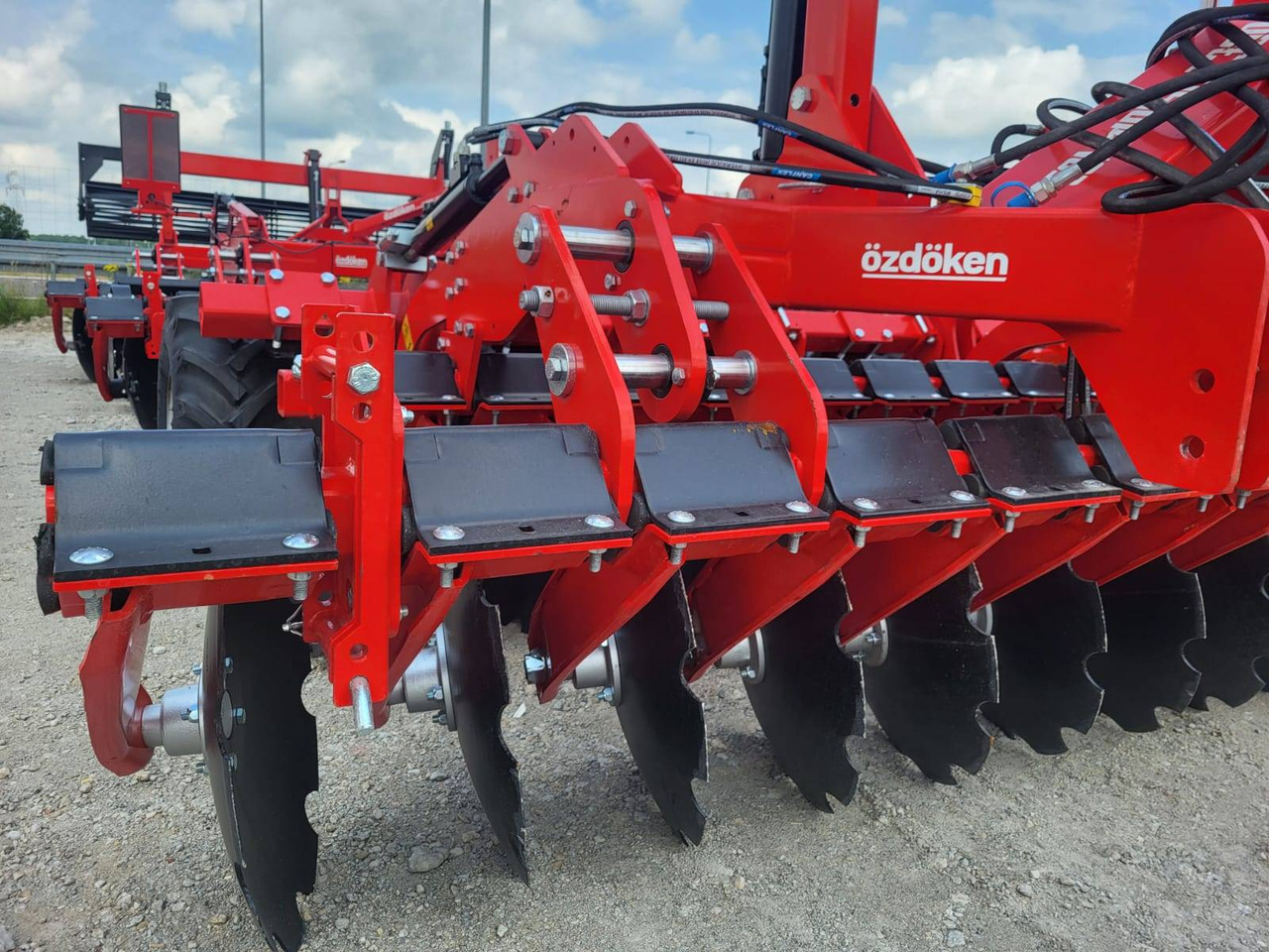 Ozdoken disc harrow Combidisc T300, 3 m - on stock - Garu cakram: gambar 5 Ozdoken disc harrow Combidisc T300, 3 m - on stock - Garu cakram: gambar 5