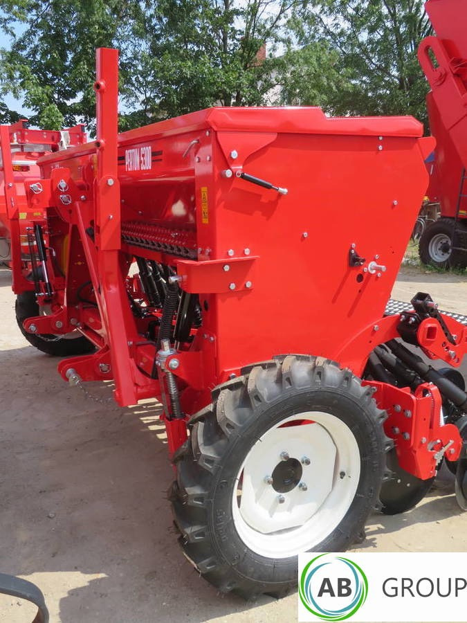 Ozdoken grain seeder Pertum S300, 3 m - single-disc coulter type - on stock - Bor benih: gambar 4 Ozdoken grain seeder Pertum S300, 3 m - single-disc coulter type - on stock - Bor benih: gambar 4