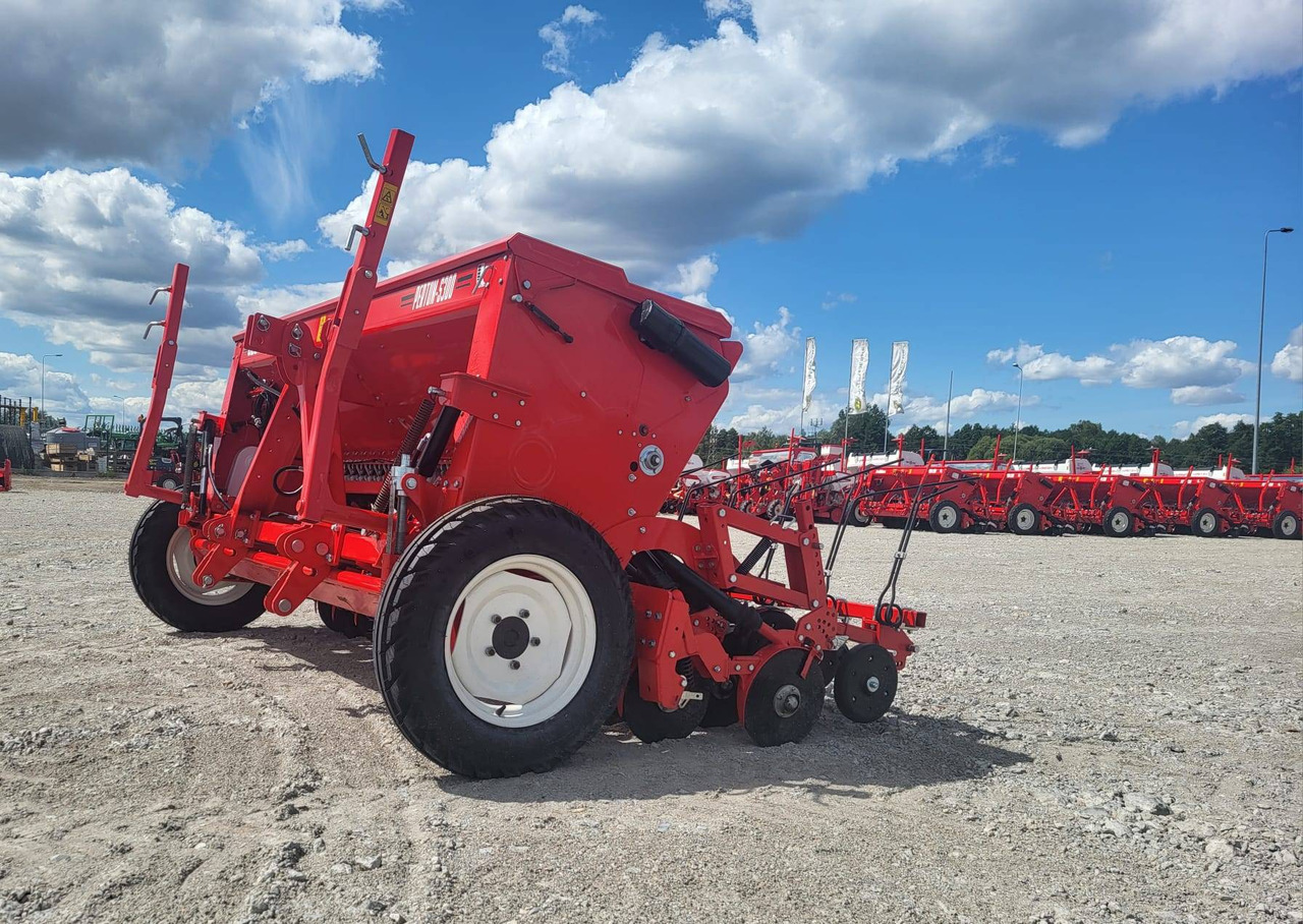 Ozdoken mechanical seed drill Pertum-S 300 - double-disc - on stock - Bor benih: gambar 4 Ozdoken mechanical seed drill Pertum-S 300 - double-disc - on stock - Bor benih: gambar 4